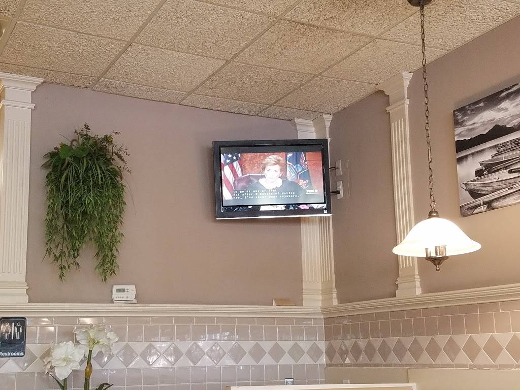 Hometown Grill Restaurant | restaurant | 20544 15 Mile Rd, Clinton Twp, MI 48035, USA | 5867914500 OR +1 586-791-4500