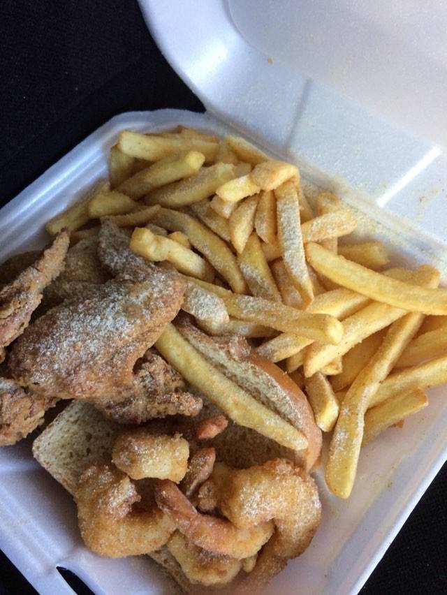 Fresh catch fish & chicken | meal takeaway | 1018 NW 10th Ave, Fort Lauderdale, FL 33311, USA | 9543063198 OR +1 954-306-3198