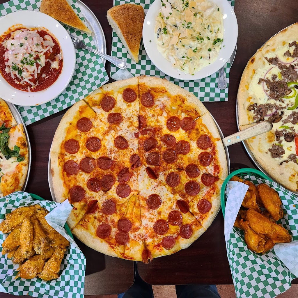 Sofias Pizzeria - Evans | restaurant | 4419 E Evans Rd #107, San Antonio, TX 78259, USA | 2106721200 OR +1 210-672-1200