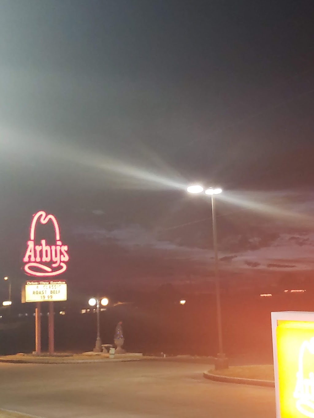 Arbys | meal takeaway | 875 N Main, Taylor, AZ 85939, USA | 9285369199 OR +1 928-536-9199