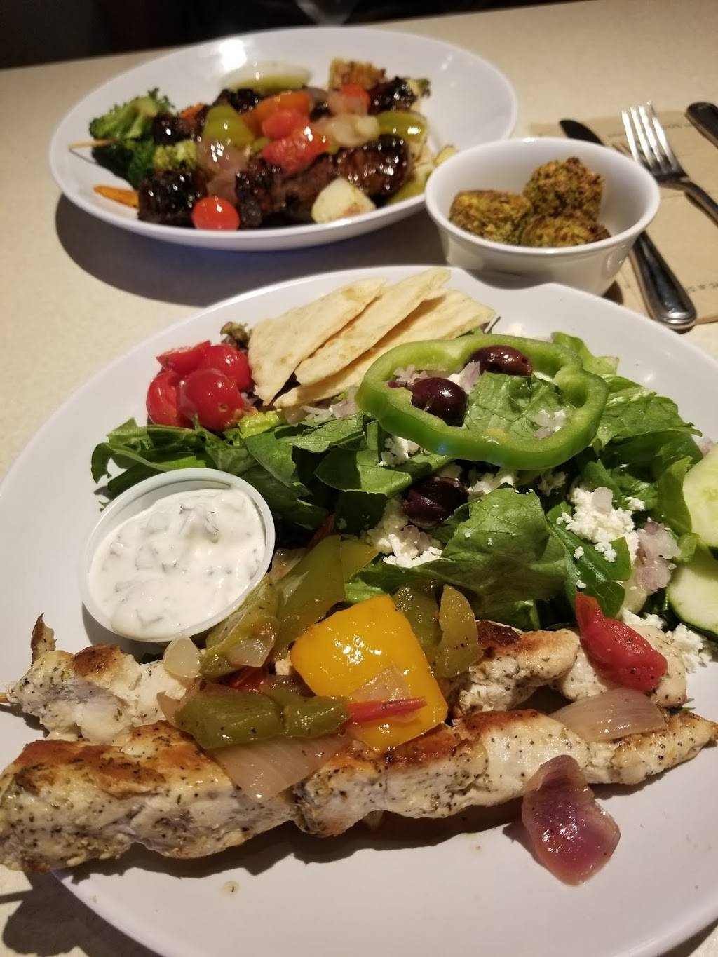 Zoës Kitchen | restaurant | 7131 W Ray Rd #6, Chandler, AZ 85226, USA | 4807537204 OR +1 480-753-7204