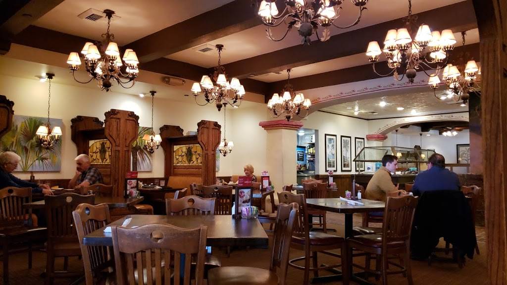 Marie Callenders Restaurant & Bakery | restaurant | 160 E Rincon St, Corona, CA 92879, USA | 9517354310 OR +1 951-735-4310