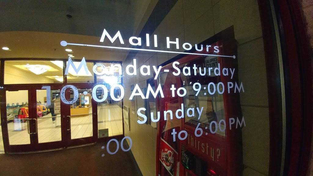 Little Easy | restaurant | 5600 Harvey St # Fc-6, Muskegon, MI 49444, USA | 2317989596 OR +1 231-798-9596