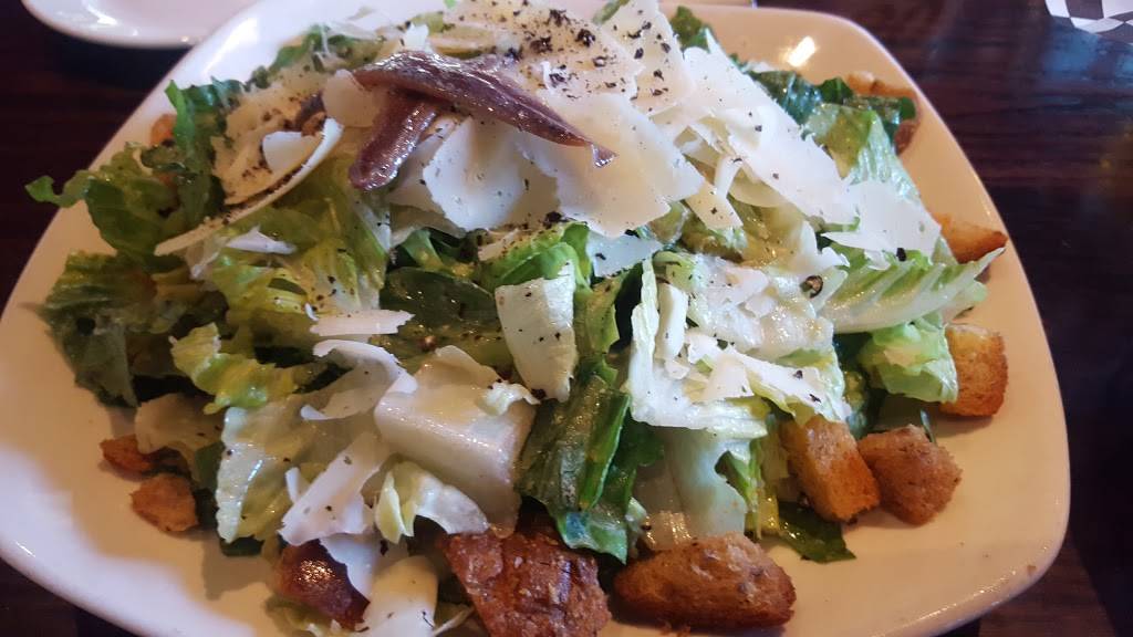 The Greyhound Bar & Grill | restaurant | 5570 N Figueroa St, Los Angeles, CA 90042, USA | 3239000300 OR +1 323-900-0300