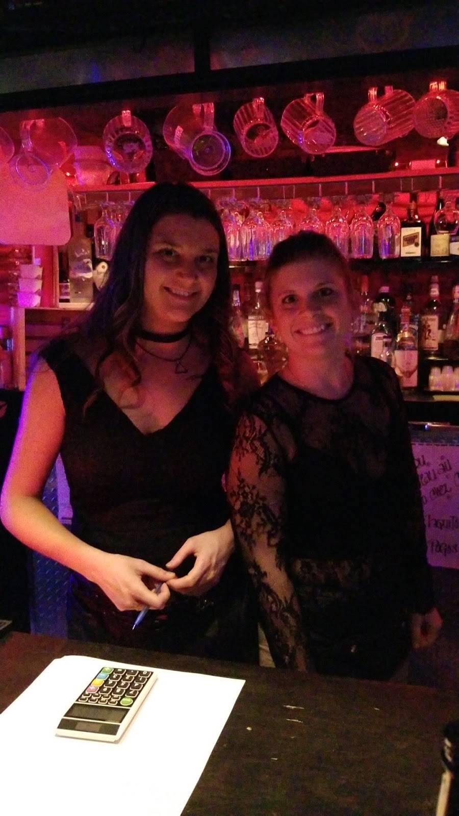 Bistro Chez Clo | night club | 1492 Avenue de Grand-Mère, Grand-Mère, QC G9T 2J8, Canada | 8195334873 OR +1 819-533-4873