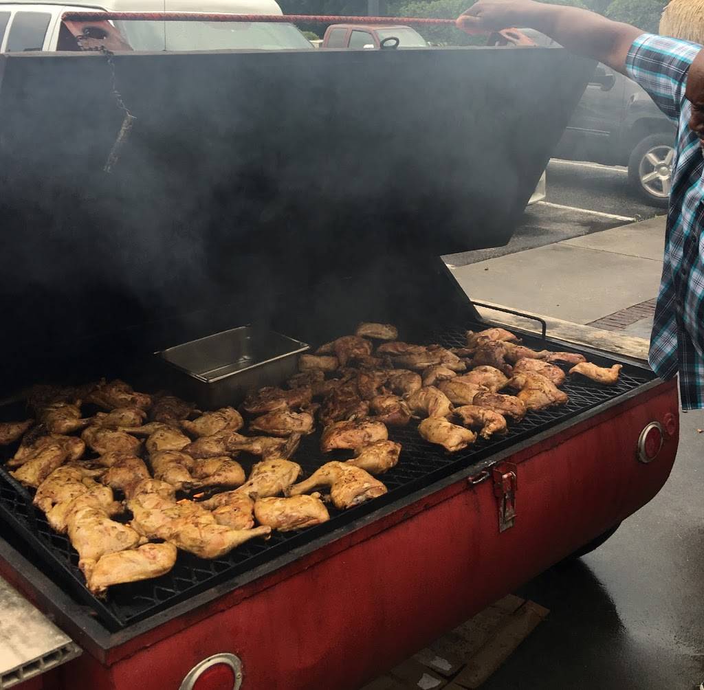 Rockefellers Food & Spirits | restaurant | 592 US-701, Loris, SC 29569, USA | 8437560840 OR +1 843-756-0840