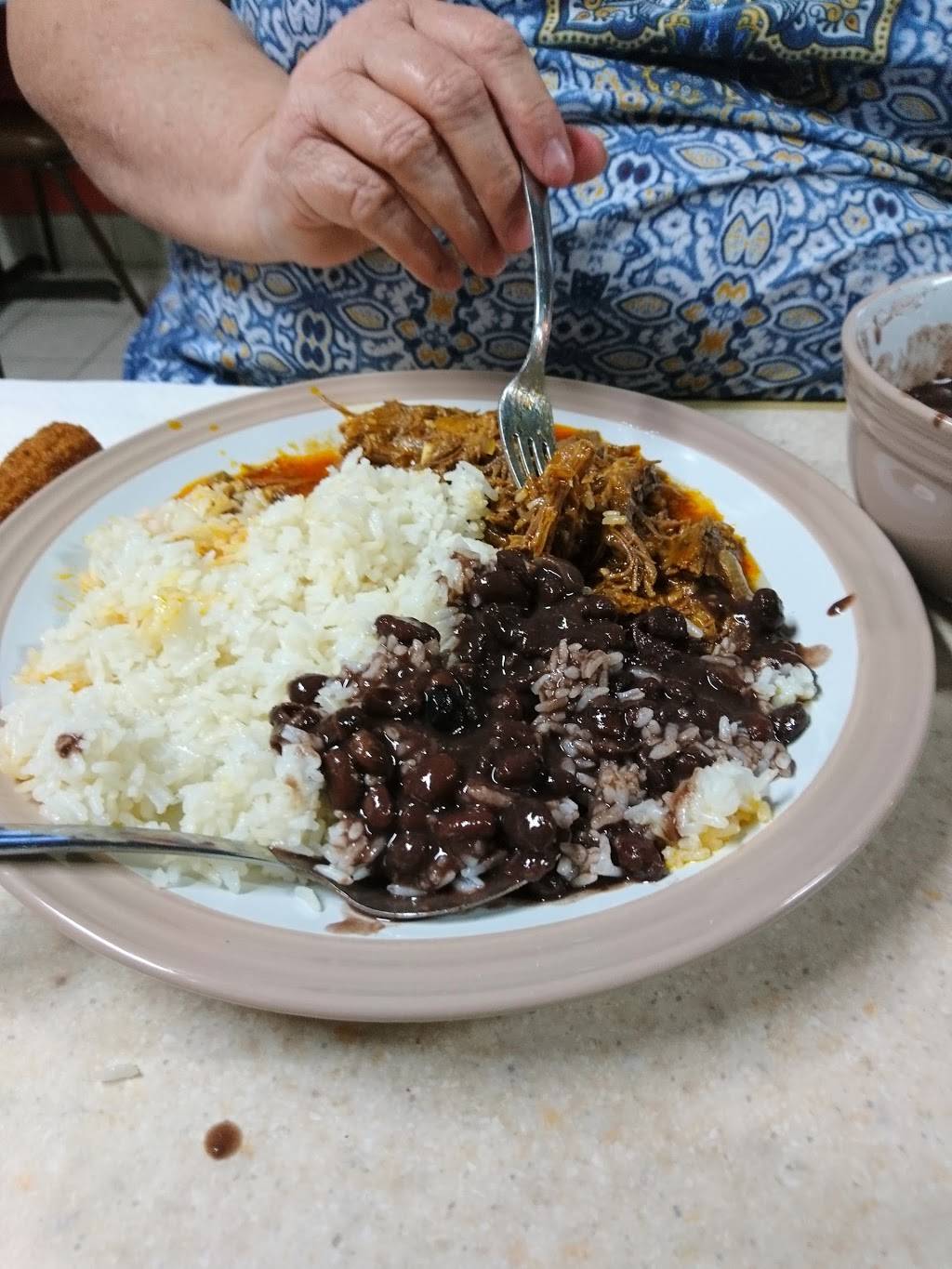 Pampys Latin Food | restaurant | 4475 FL-47, Lake City, FL 32024, USA | 3864875537 OR +1 386-487-5537