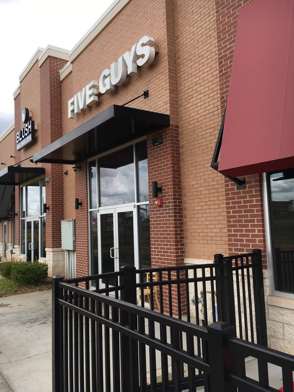 Five Guys | meal takeaway | 1460 Meeting Blvd, Rock Hill, SC 29730, USA | 8039805800 OR +1 803-980-5800