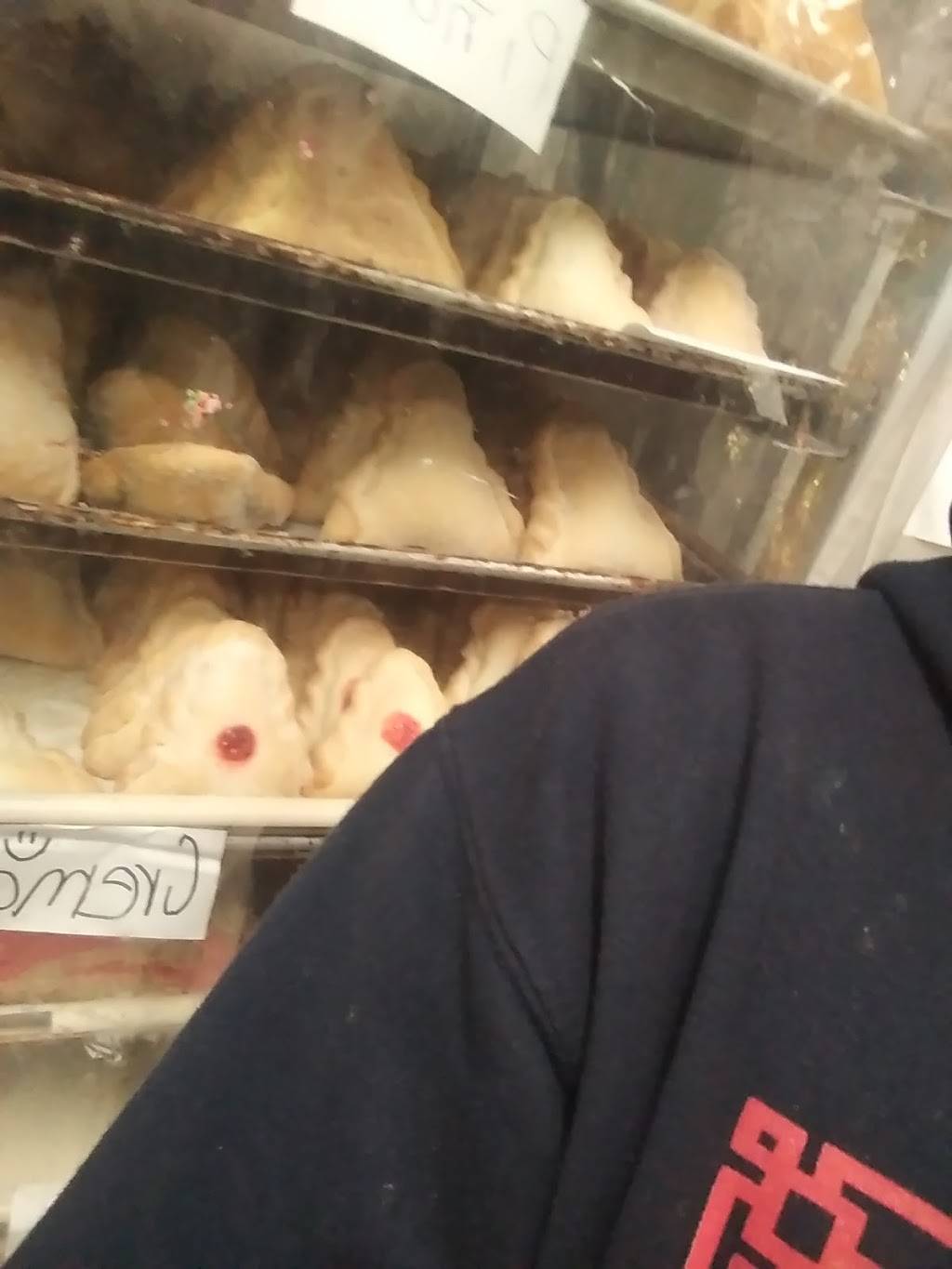 R&M Pastries, Inc. | bakery | 1565 W Holt Ave # 1, Pomona, CA 91768, USA | 9094694609 OR +1 909-469-4609