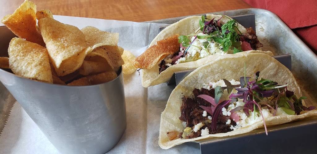 Sobro Sports Bar and Grill | restaurant | 305 Korean Veterans Blvd, Nashville, TN 37201, USA | 6159281841 OR +1 615-928-1841