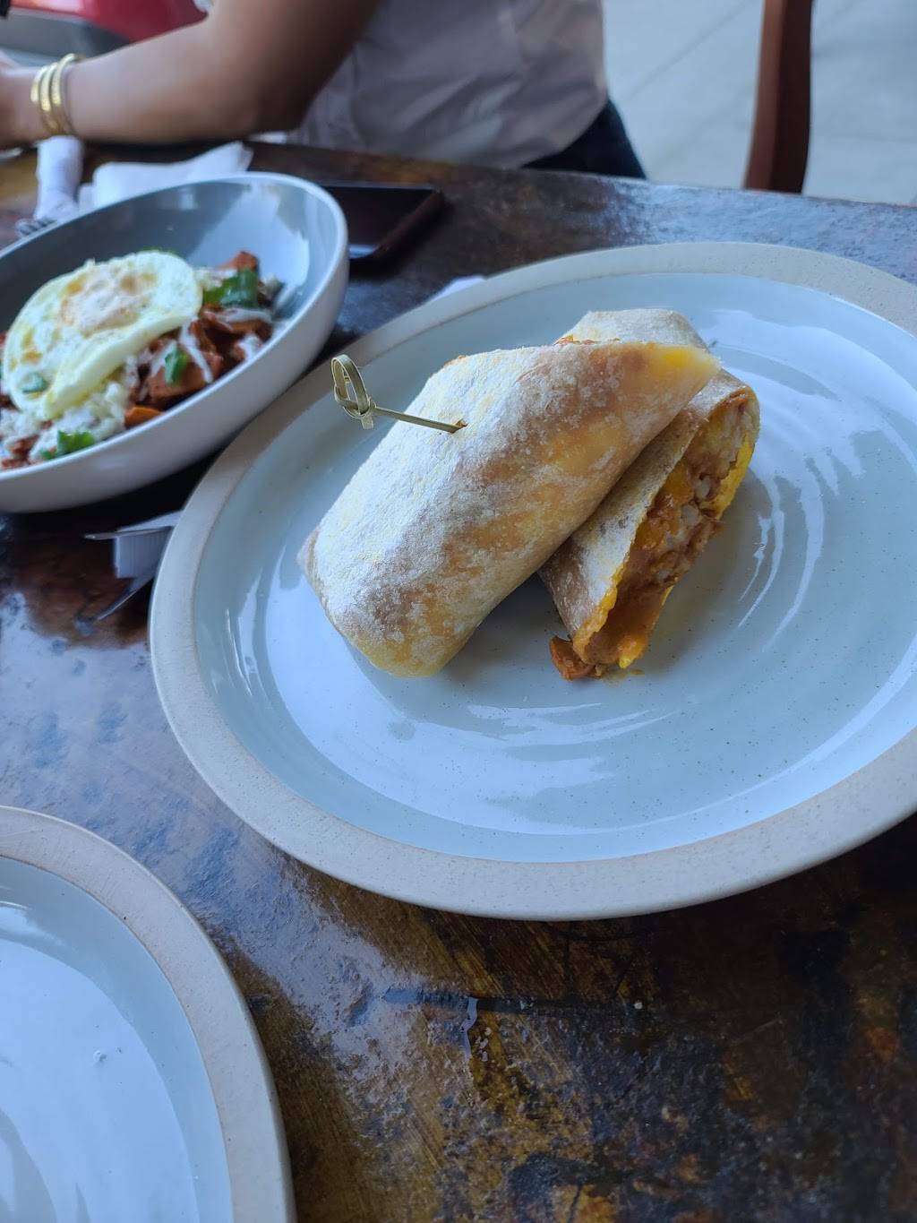 MeeMas | restaurant | 4276 Atlantic Ave, Long Beach, CA 90807, USA | 5624262626 OR +1 562-426-2626