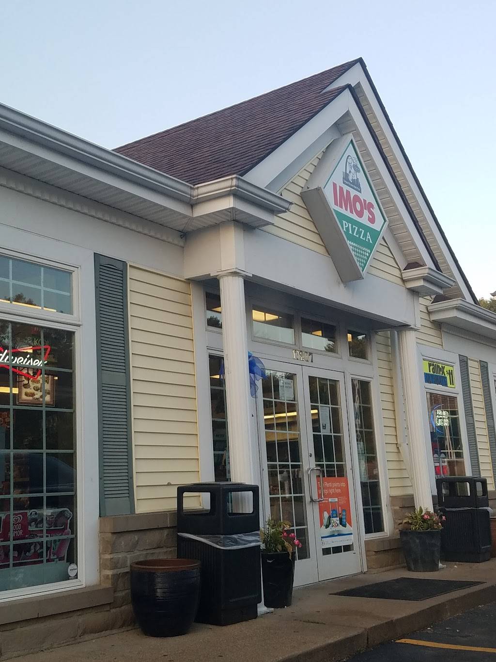 Imos Pizza | meal delivery | 17287 Wild Horse Creek Rd, Chesterfield, MO 63005, USA | 6365324667 OR +1 636-532-4667