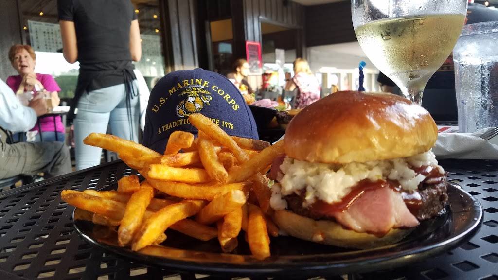 The Iron Horse Grill | restaurant | 735 Gardenview Dr, Pine Mountain, GA 31822, USA | 7064893085 OR +1 706-489-3085