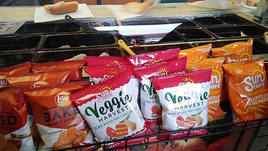 Subway | restaurant | 1900 Oro Dam Blvd E, Oroville, CA 95966, USA | 5305347827 OR +1 530-534-7827