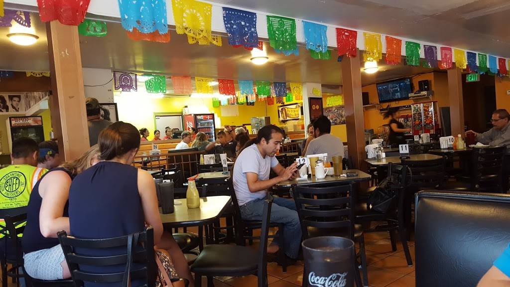 El Milagrito Cafe | restaurant | 521 E Woodlawn Ave, San Antonio, TX 78212, USA | 2107378646 OR +1 210-737-8646