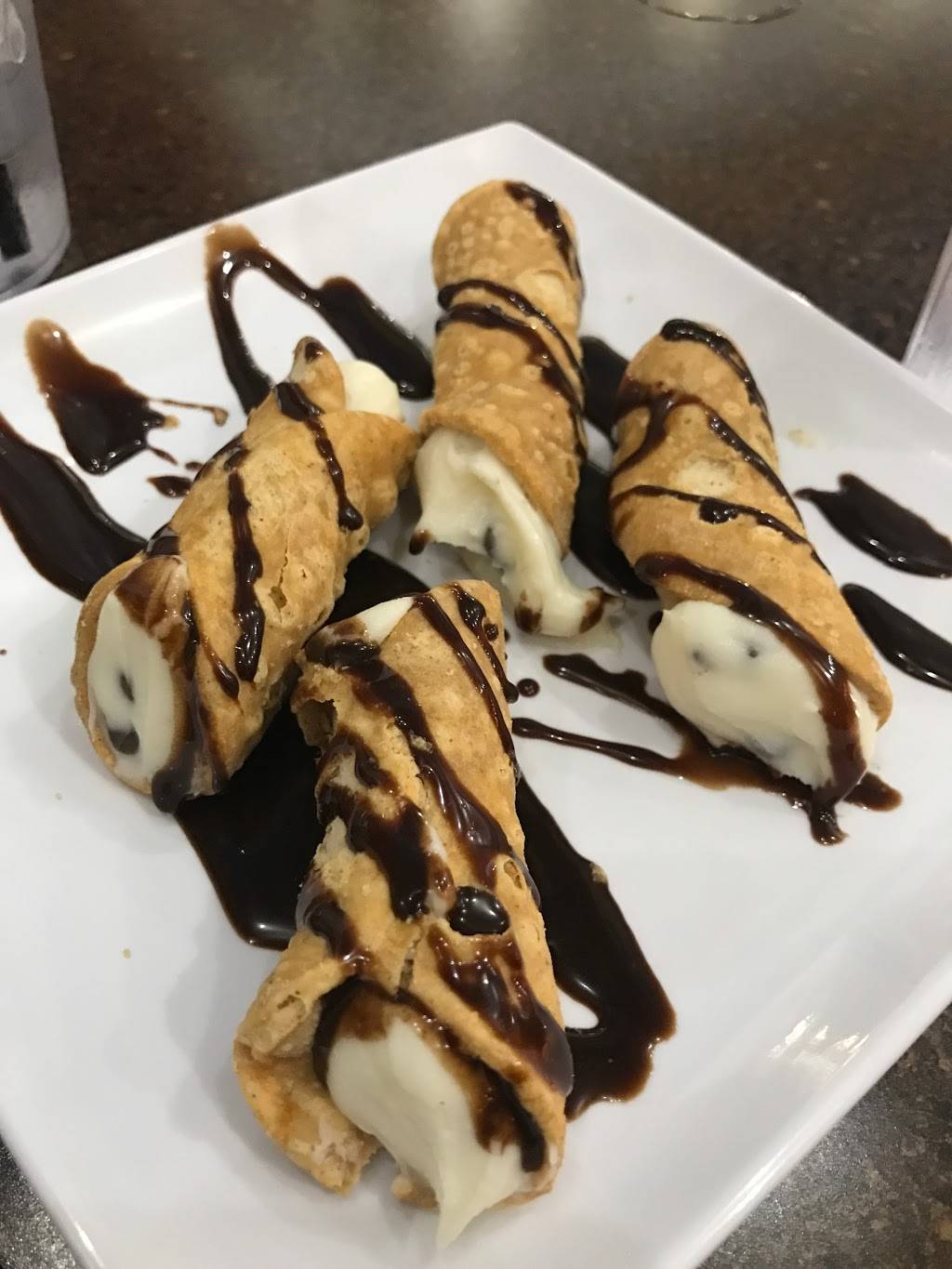 Carolinas Italian Restaurant | restaurant | 915 S Harbor Blvd, Anaheim, CA 92805, USA | 7149715551 OR +1 714-971-5551