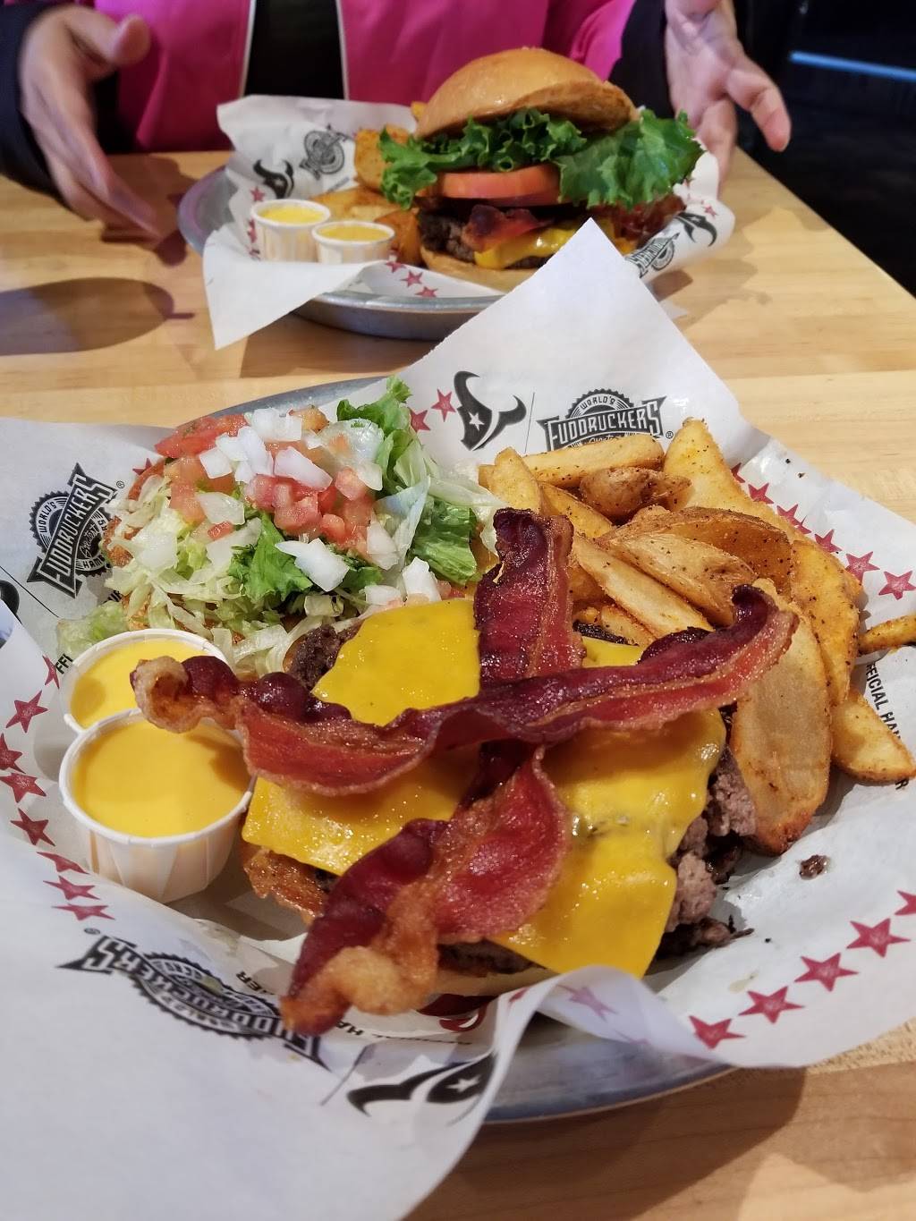 Fuddruckers | restaurant | 25407 Bell Patna Dr, Katy, TX 77494, USA | 2816447616 OR +1 281-644-7616