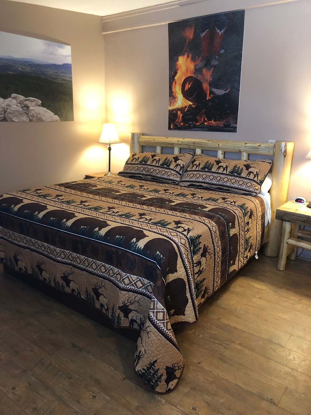 Big Mountain Lodge | Rentals and Adventures | cafe | 15 N State St, Ferron, UT 84523, USA | 4353843333 OR +1 435-384-3333