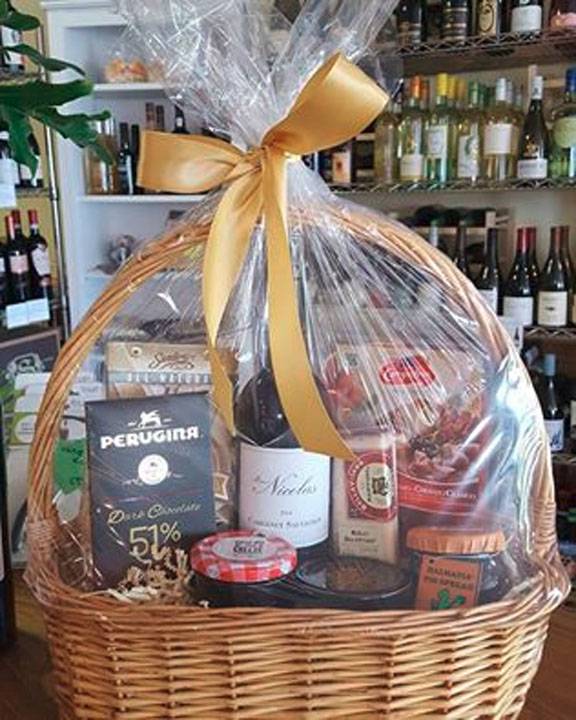 Gittas Table And Wine Shop | restaurant | 32457 Lake Rd, Avon Lake, OH 44012, USA | 4409335888 OR +1 440-933-5888