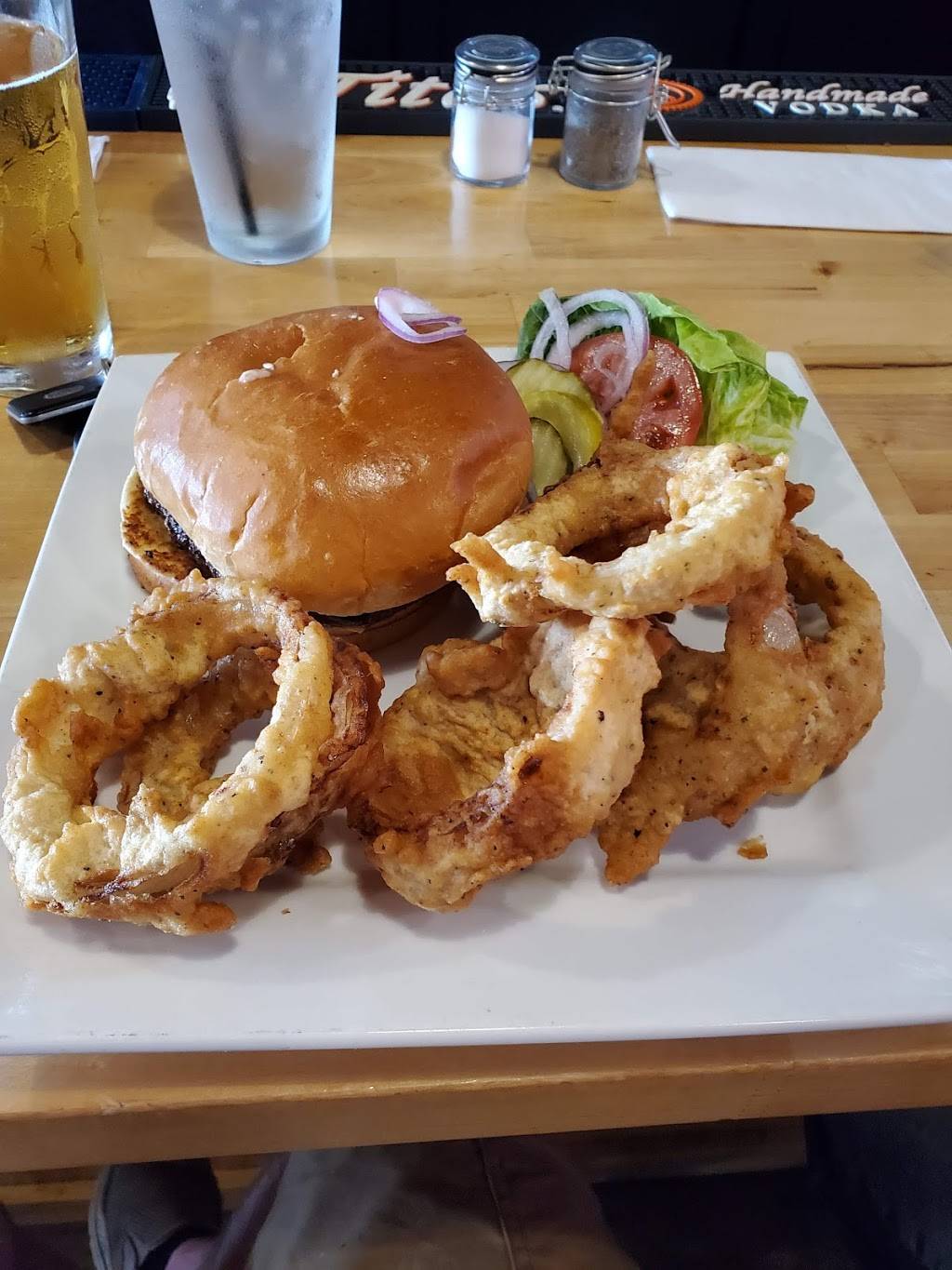 Olympia Sports Bar and Grill | restaurant | 1301 W Pioneer Pkwy #125, Peoria, IL 61615, USA | 3098632014 OR +1 309-863-2014