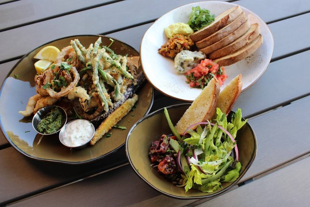 St Amand Kitchen & Cocktails | restaurant | 3990 S Alma School Rd, Chandler, AZ 85248, USA | 4807825550 OR +1 480-782-5550