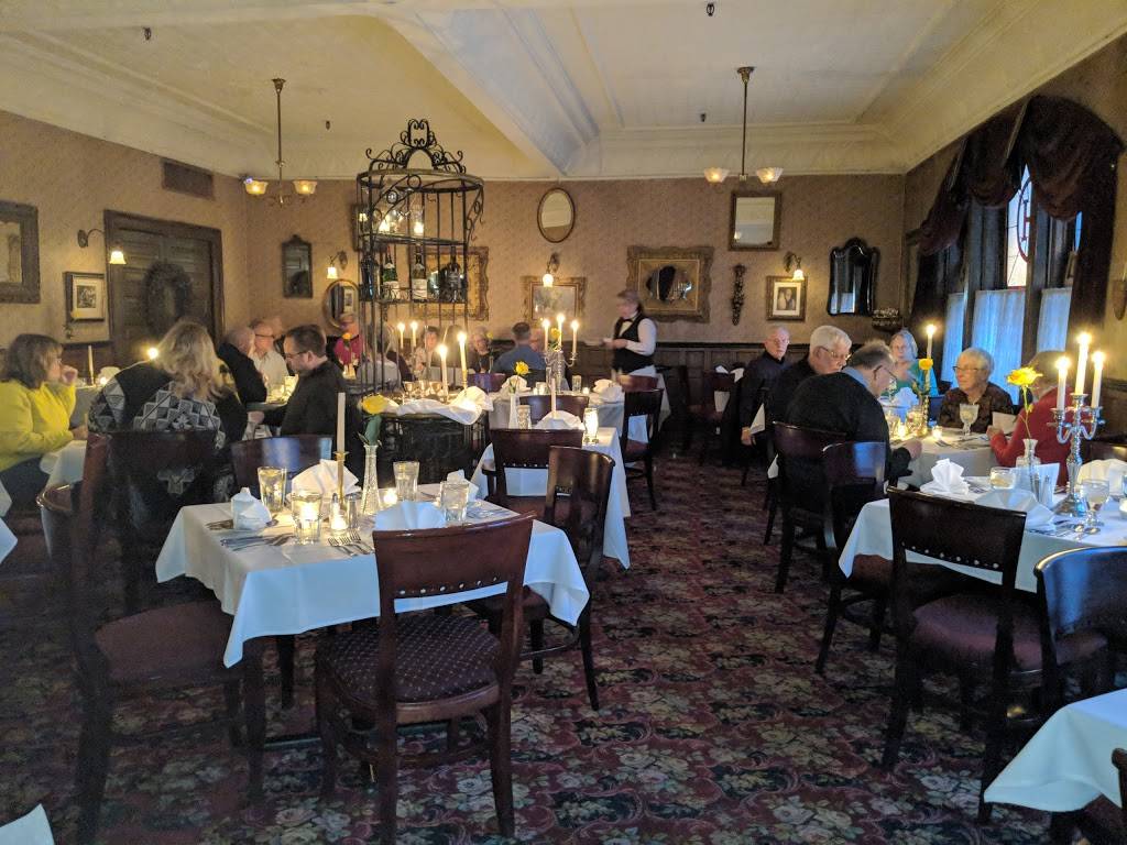 Holly Hotel | restaurant | 110 Battle Alley, Holly, MI 48442, USA | 2486345208 OR +1 248-634-5208