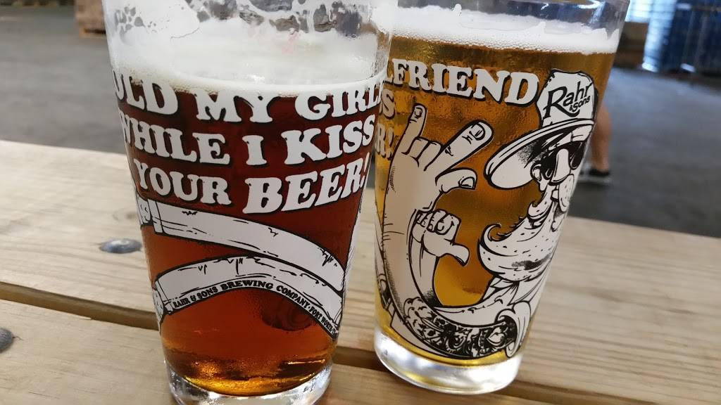 Rahr & Sons Brewing | restaurant | 701 Galveston Ave, Fort Worth, TX 76104, USA | 8178109266 OR +1 817-810-9266