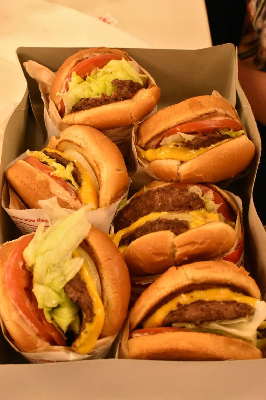 In-N-Out Burger | restaurant | 3361 S Bristol St, Santa Ana, CA 92704, USA | 8007861000 OR +1 800-786-1000