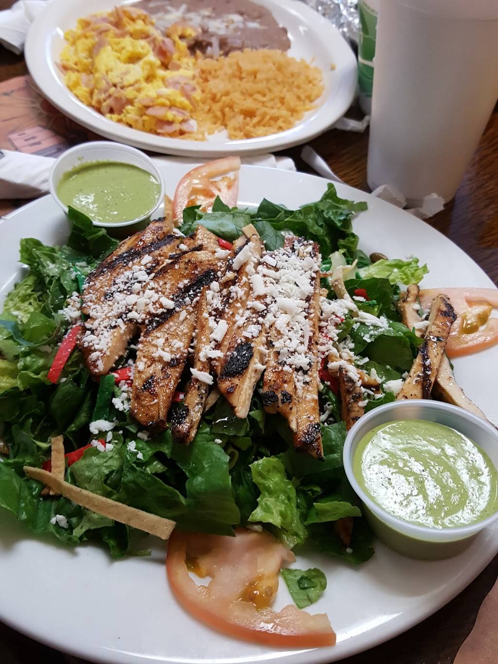 Burger Express Fresh Mexican Grill | restaurant | 3200 E Los Angeles Ave, Simi Valley, CA 93065, USA | 8055797353 OR +1 805-579-7353