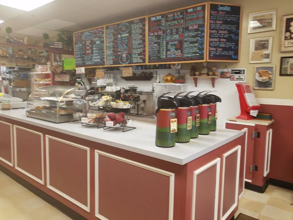 Johnnys Breakfast & Lunch | restaurant | 1650 Watertown Ave, Waterbury, CT 06708, USA | 2037555301 OR +1 203-755-5301