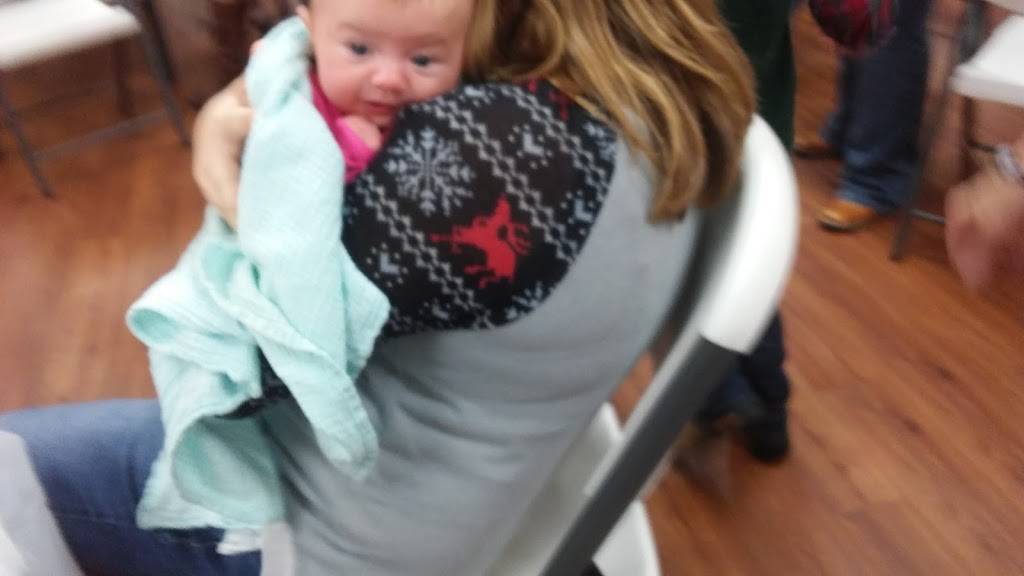 Hardees | restaurant | 672 US-19, Lebanon, VA 24266, USA | 2768893300 OR +1 276-889-3300