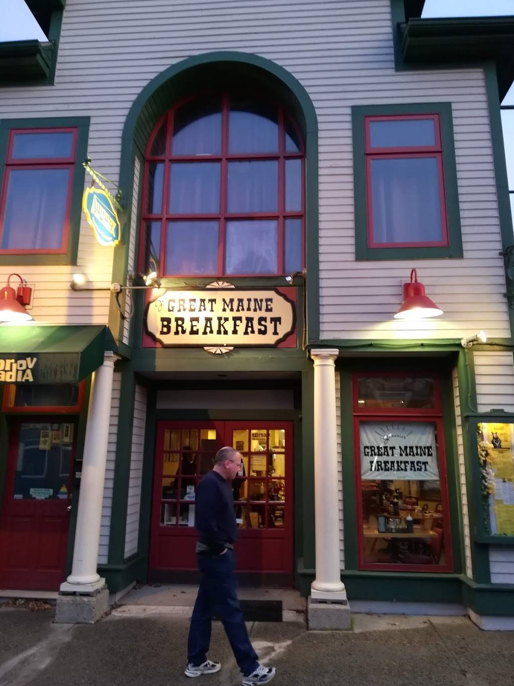 Great Maine Breakfast | restaurant | 15 Cottage St, Bar Harbor, ME 04609, USA | 2072884166 OR +1 207-288-4166