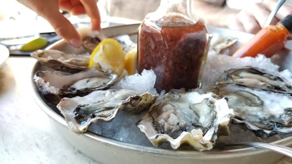 Sailor Oyster Bar | restaurant | 2824, 196 West St, Annapolis, MD 21401, USA | 4105715449 OR +1 410-571-5449