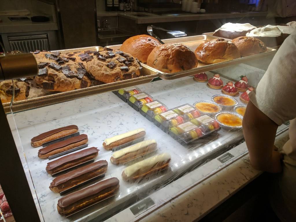 Les Halles Boulangerie-Patisserie | restaurant | 1510 North Avenue of the Stars, Orlando, FL 32830, USA | 4079393463 OR +1 407-939-3463