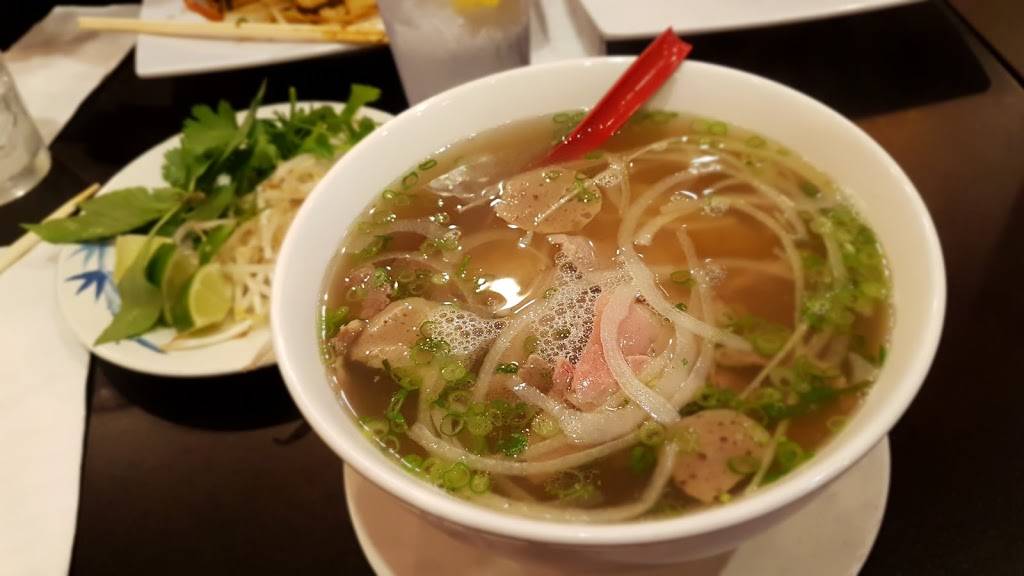 Saigon Bay | restaurant | 8662 JW Clay Blvd #3, Charlotte, NC 28262, USA | 7047142527 OR +1 704-714-2527