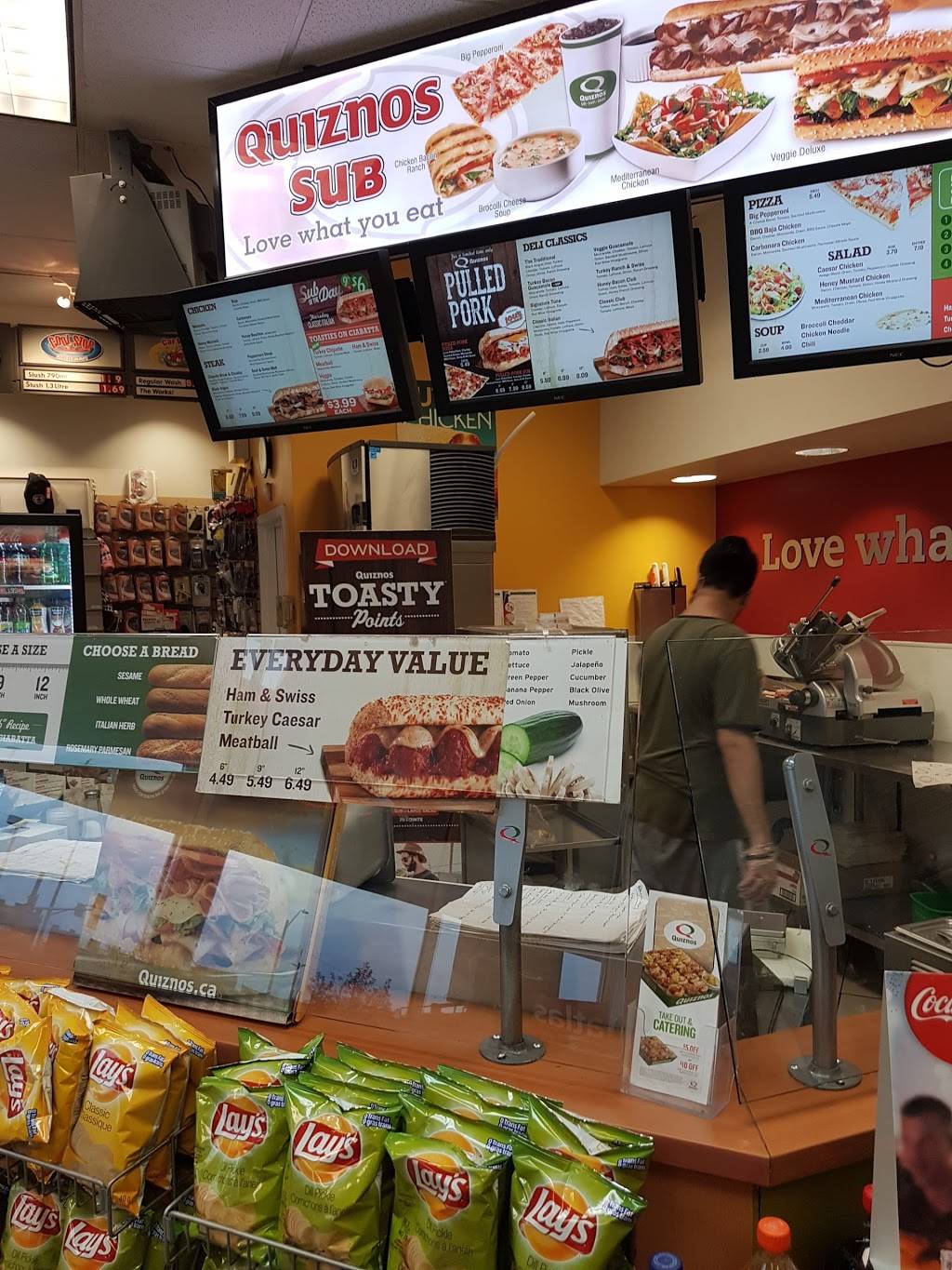 Quiznos | restaurant | 1915 Front Rd, Windsor, ON N9J 2B8, Canada | 5197347774 OR +1 519-734-7774
