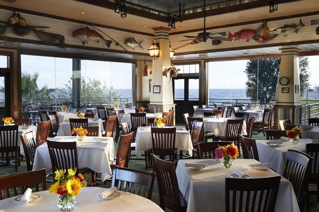 Landrys Seafood House | meal takeaway | 8000 Lakeshore Dr, New Orleans, LA 70124, USA | 5042831010 OR +1 504-283-1010