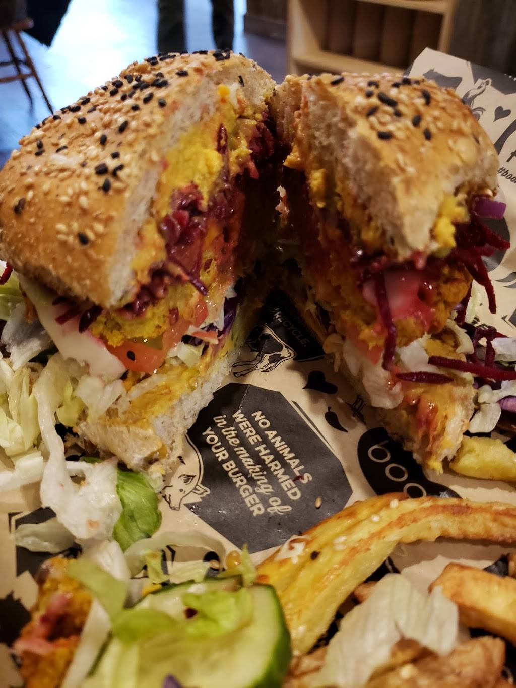 Boon Burger Cafe | restaurant | 295 Ottawa St N, Hamilton, ON L8H 3Z8, Canada | 2892469222 OR +1 289-246-9222