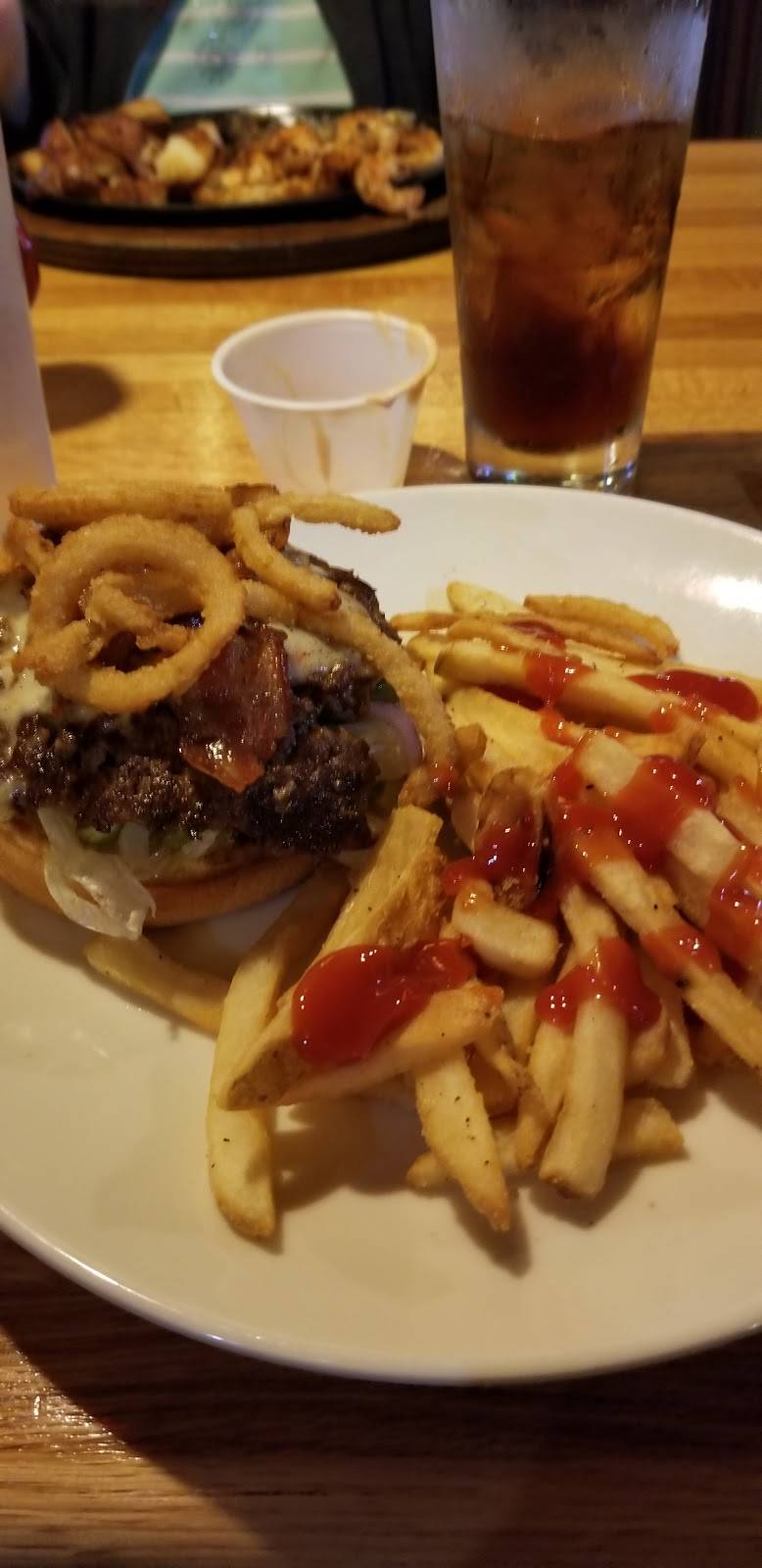 Applebees Grill + Bar | restaurant | 5055 Calhoun Memorial Hwy, Easley, SC 29640, USA | 8648552586 OR +1 864-855-2586