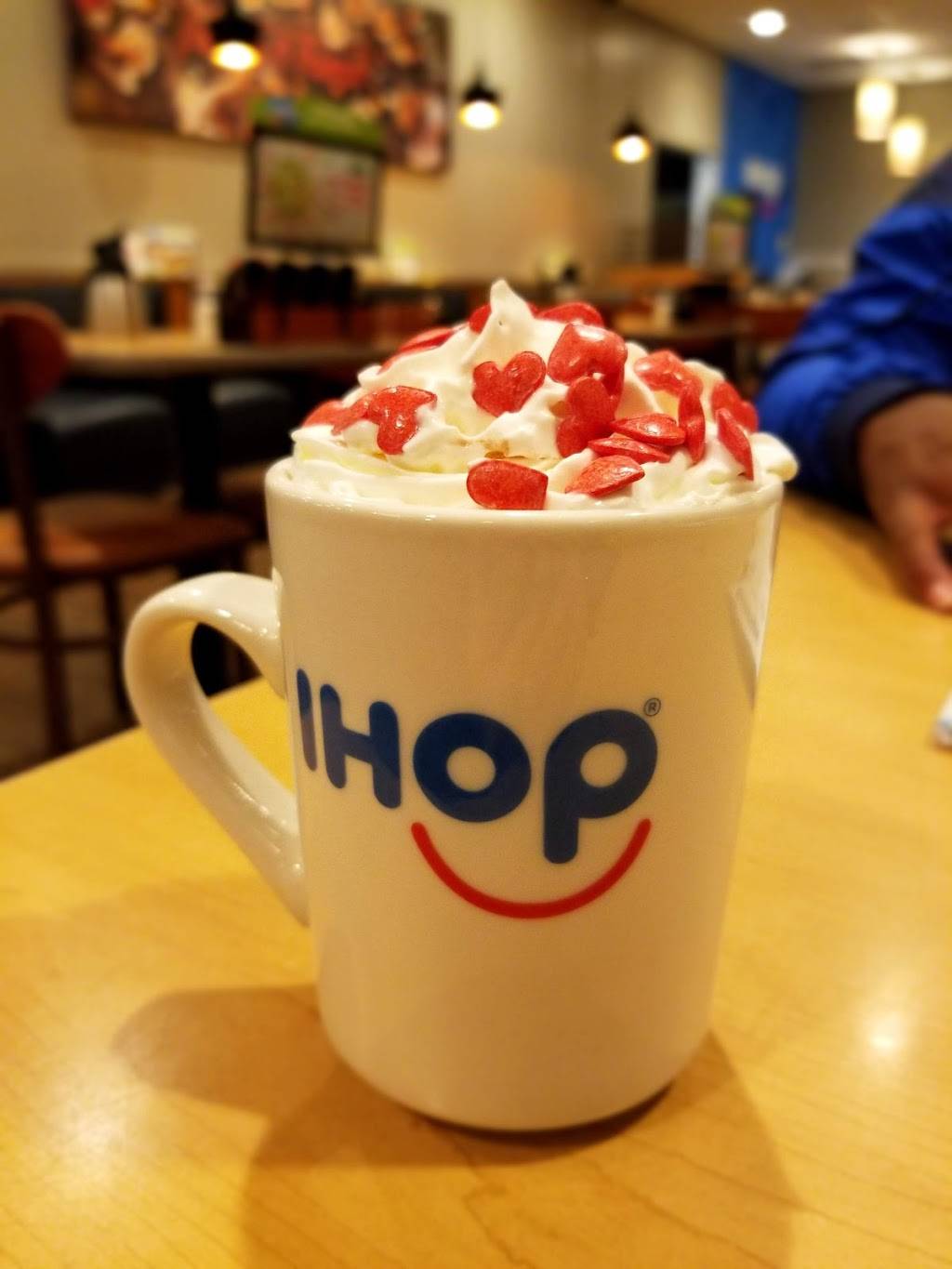IHOP | bakery | 2720 Richlands Hwy, Jacksonville, NC 28540, USA | 9102194410 OR +1 910-219-4410