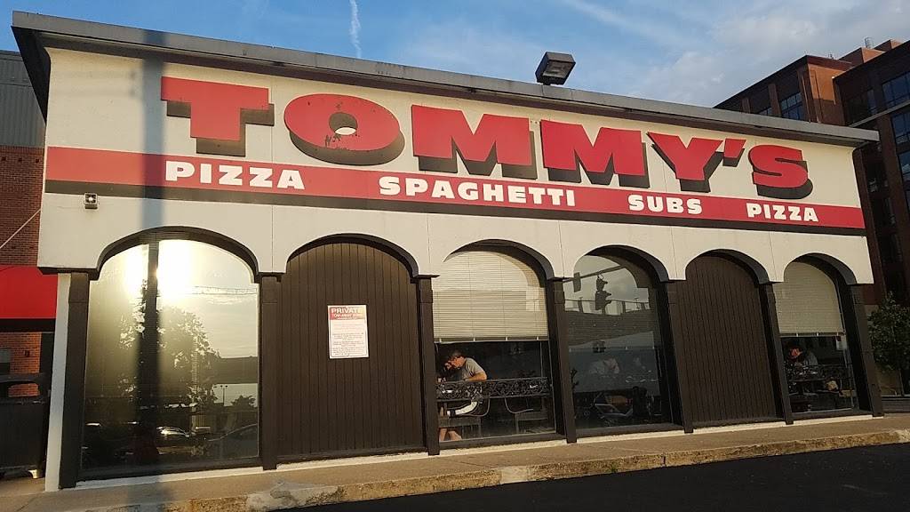 Tommys Pizza | restaurant | 174 W Lane Ave, Columbus, OH 43201, USA | 6142944669 OR +1 614-294-4669