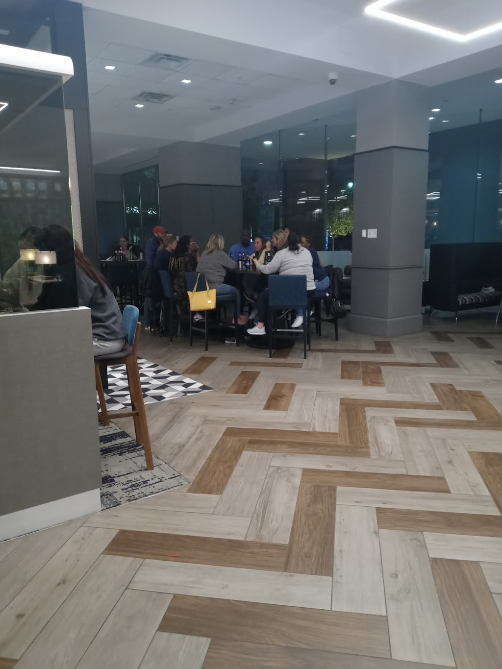 Vine + Forge | restaurant | 33 E Nationwide Blvd, Columbus, OH 43215, USA | 6144614100 OR +1 614-461-4100