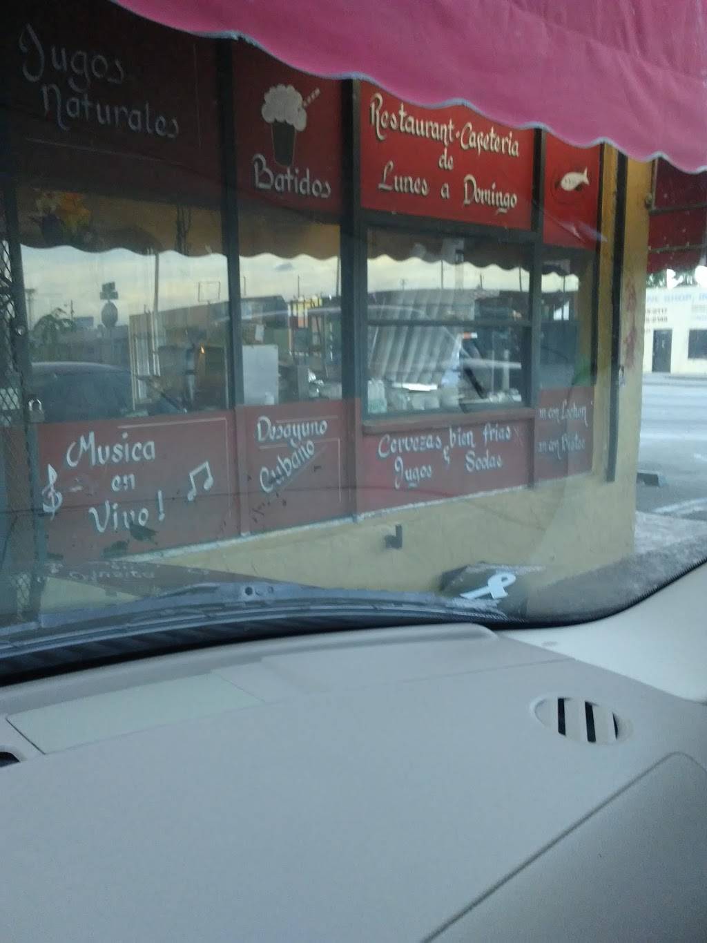 La Nueva Alameda Cafeteria | restaurant | 2400 NW 27th Ave, Miami, FL 33142, USA | 3056380422 OR +1 305-638-0422