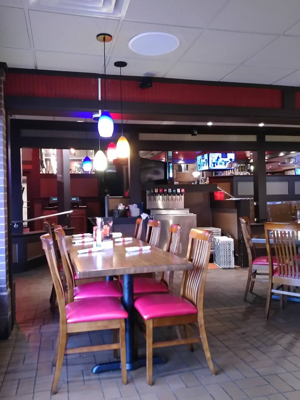TGI Fridays | restaurant | 1475 Western Ave, Albany, NY 12203, USA | 5184891661 OR +1 518-489-1661