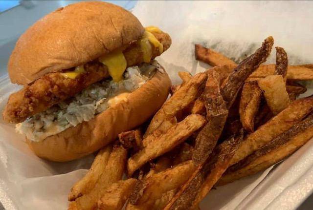 The Gateway Diner | restaurant | 29325 Euclid Ave, Wickliffe, OH 44092, USA | 4402958095 OR +1 440-295-8095