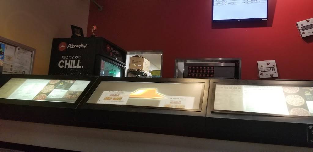Pizza Hut | restaurant | 5844 Atlantic Blvd, Jacksonville, FL 32207, USA | 9047277500 OR +1 904-727-7500