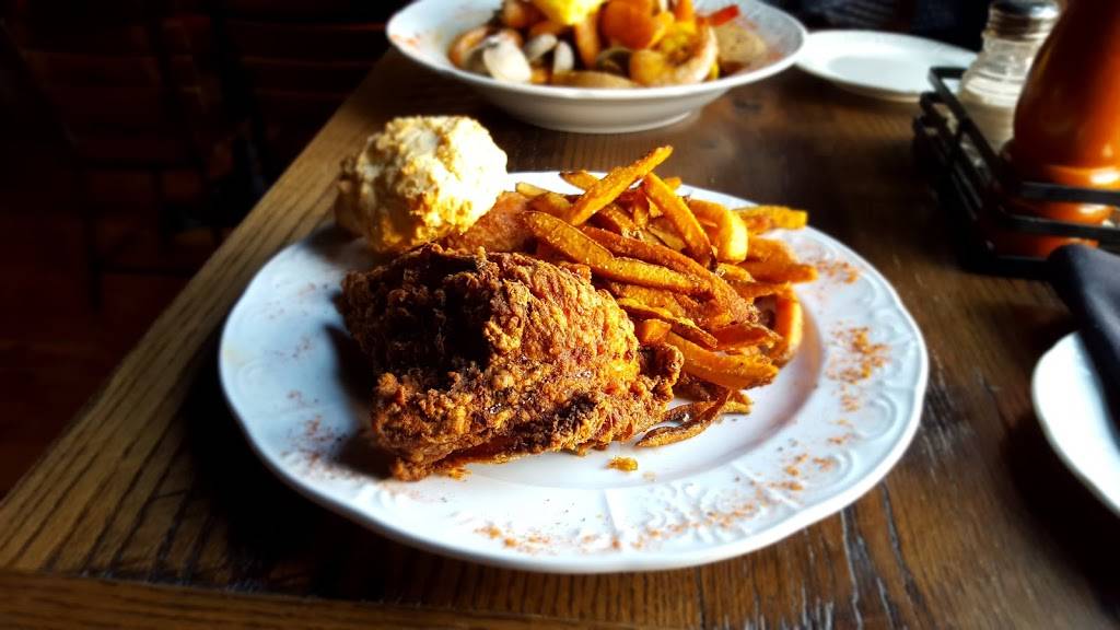 Cardinal Tavern | restaurant | 901 S Clinton St, Baltimore, MD 21224, USA | 4103277850 OR +1 410-327-7850