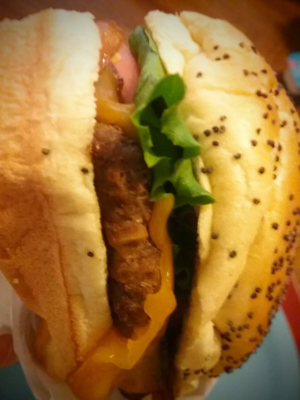 Jack in the Box | restaurant | 1605 E Highland Ave, San Bernardino, CA 92404, USA | 9098848915 OR +1 909-884-8915