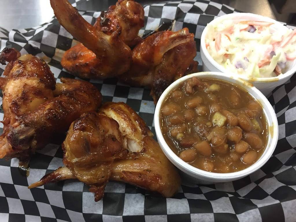 On Q BBQ | restaurant | 194 N Main St, Round Lake, MN 56167, USA | 5073608229 OR +1 507-360-8229