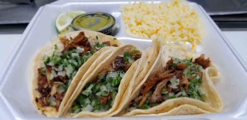 Changaro & Pupuseria | restaurant | 107 E Diamond Ave, Gaithersburg, MD 20877, USA | 2409126736 OR +1 240-912-6736